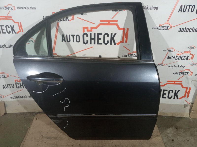 Дверь зп задняя правая Honda Legend 2004-2012 Седан 3.5 бензин J35A 67510-SJA-900ZZ контрактная
