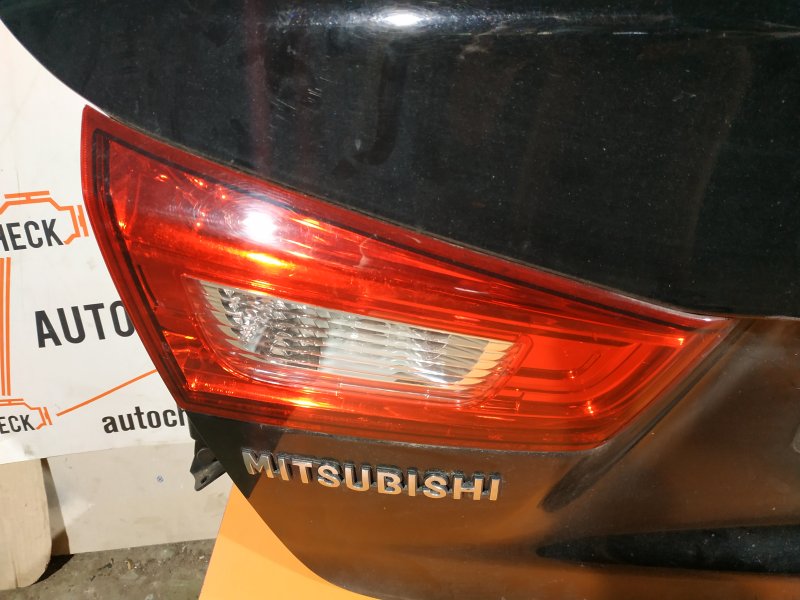 Фонарь задний левый внутренний задний левый Mitsubishi ASX 2012 Паркетник 1.6 бензин 8336A087 Б/У