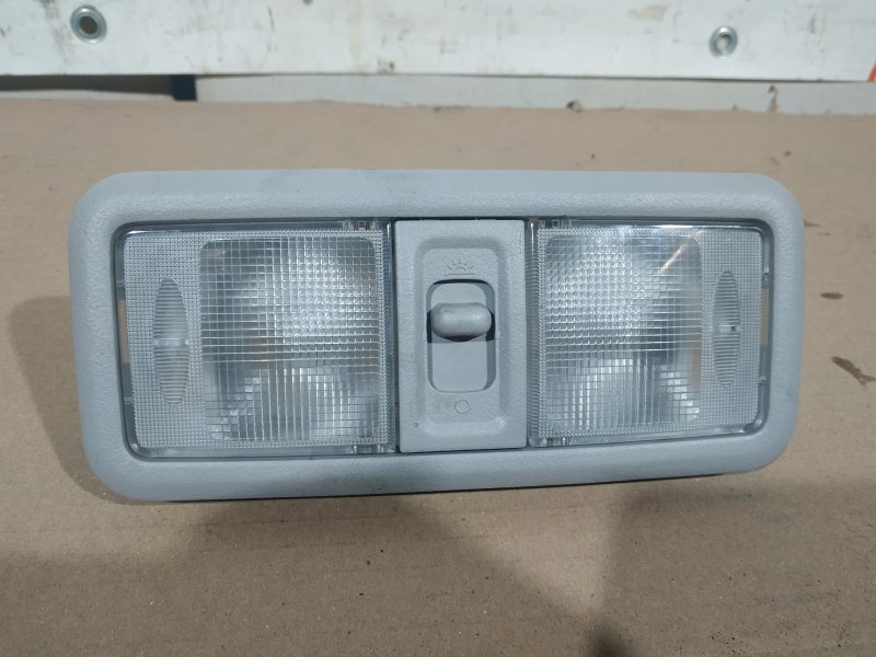 Плафон подсветки салона передний Mitsubishi Pajero Wagon 2007 Внедорожник 3.2 дизель MR 962020 HA Б/У