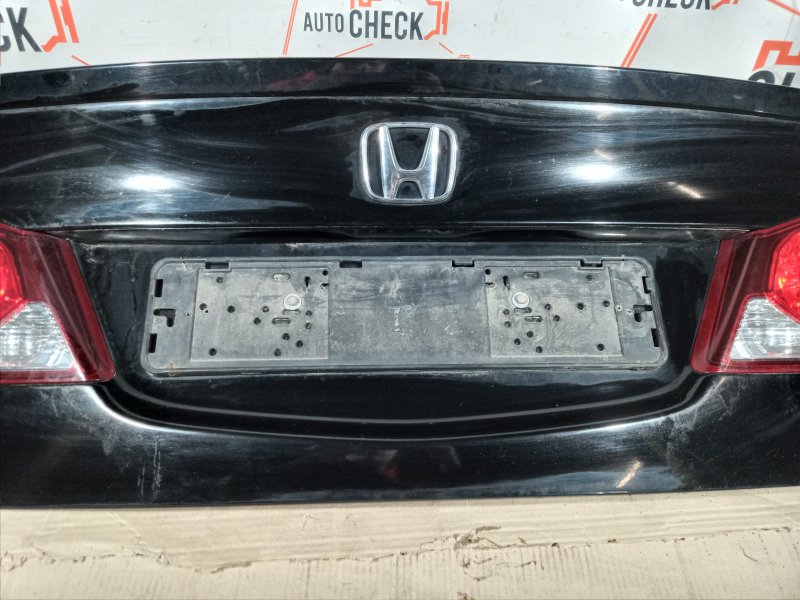 Планка подсветки номера Honda Civic 4d 2008 Седан 1.3 гибрид LDA2 74890-SNB-000YD контрактная