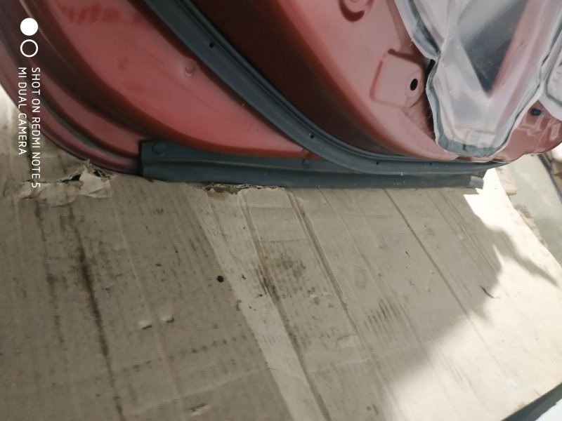 Уплотнитель задней левой двери Nissan Altima 2016 Седан 2.5 бензин Б/У