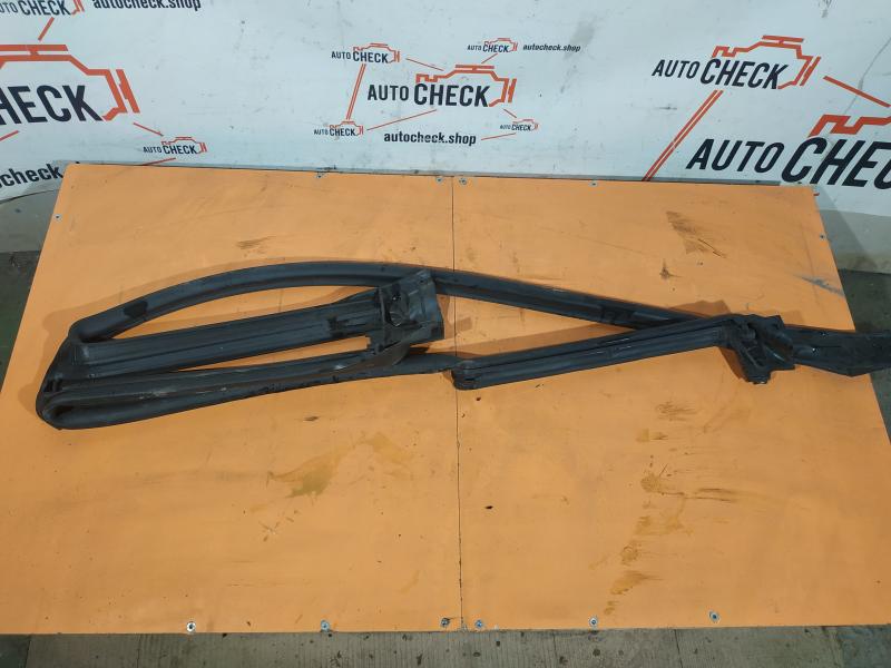 Уплотнитель дверной левый верхний Subaru Forester s11 2006 Внедорожник 2.0 бензин 63521-SA010 Б/У