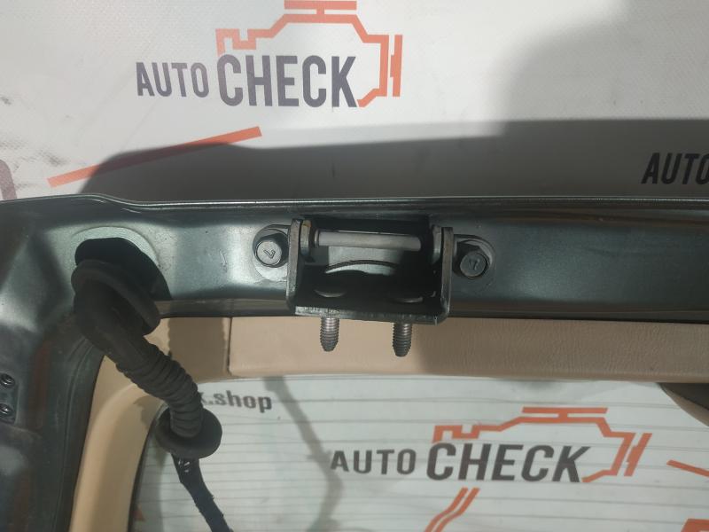 Петля крышки багажника Subaru Forester s11 2006 Внедорожник 2.0 бензин 61820-FC100 Б/У