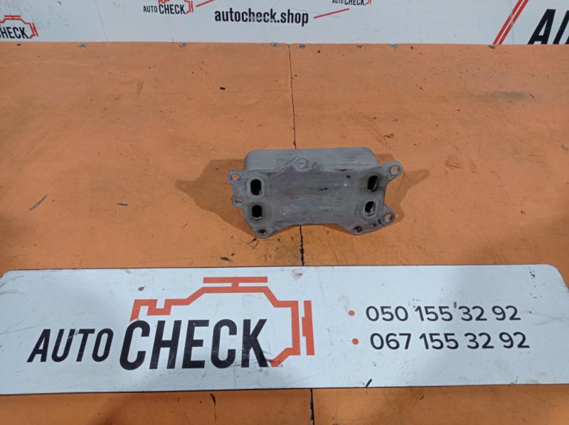 Теплообменник масляного фильтра Dodge Grand Caravan 2011-2020 3.6 11- 5184294AE Б/У
