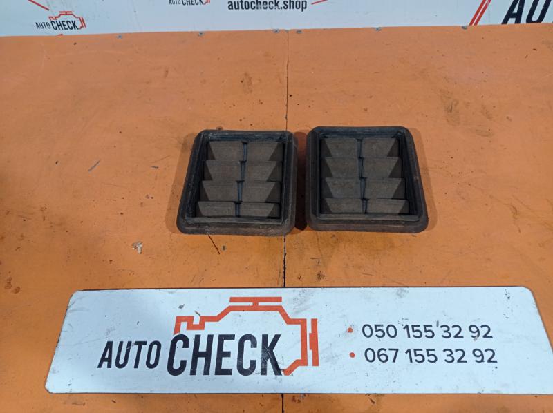 Клапан вентиляции кузова задний Dodge Grand Caravan 2011-2020 3.6 68048521AE Б/У