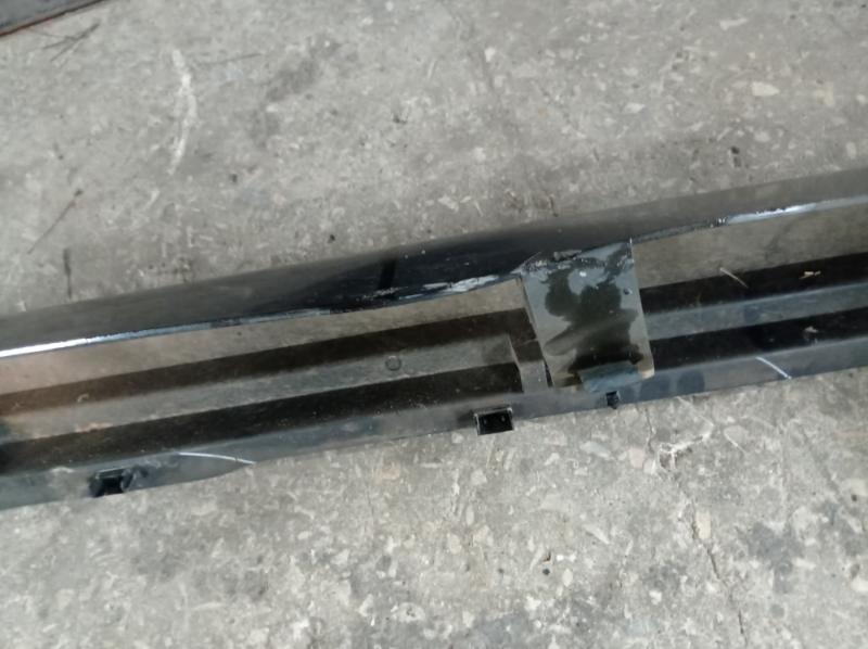 Накладка порога внешняя правая Grand Caravan 2011-2020 3.6