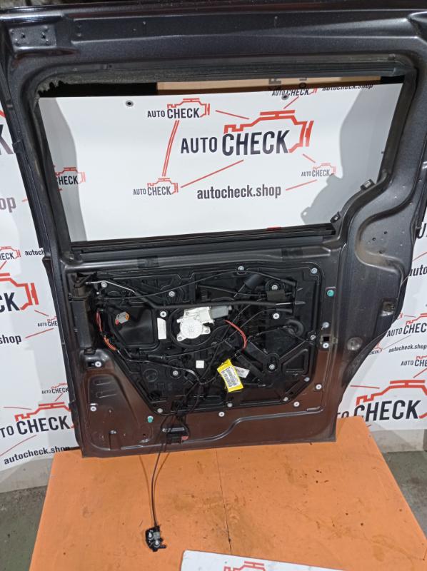 Дверь зп Dodge Grand Caravan 3.6