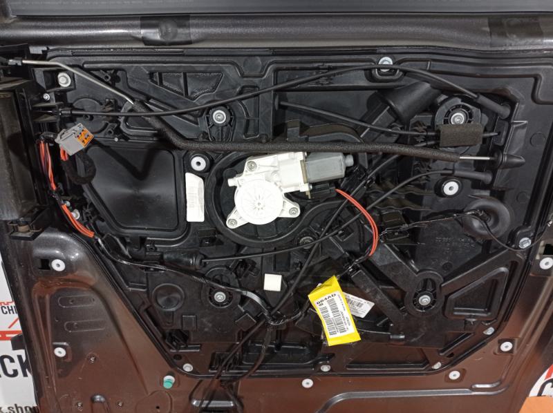 Дверь зп Grand Caravan 2011-2020 3.6