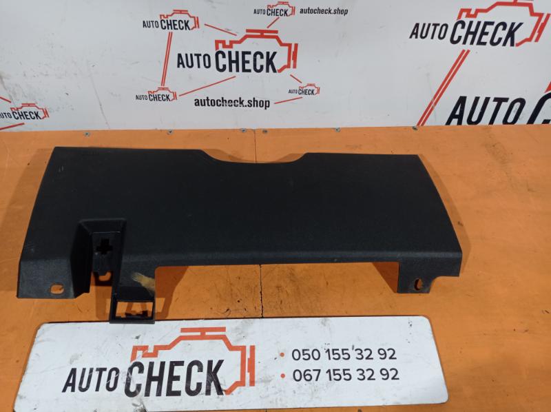Нижняя накладка торпедо Dodge Grand Caravan 2011-2020 3.6 Б/У