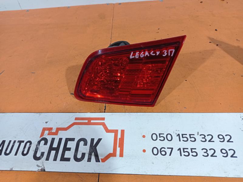 Фонарь задний правый внутренний Subaru Legacy 2011 Седан 2.0 дизель 84912-AJ150 контрактная