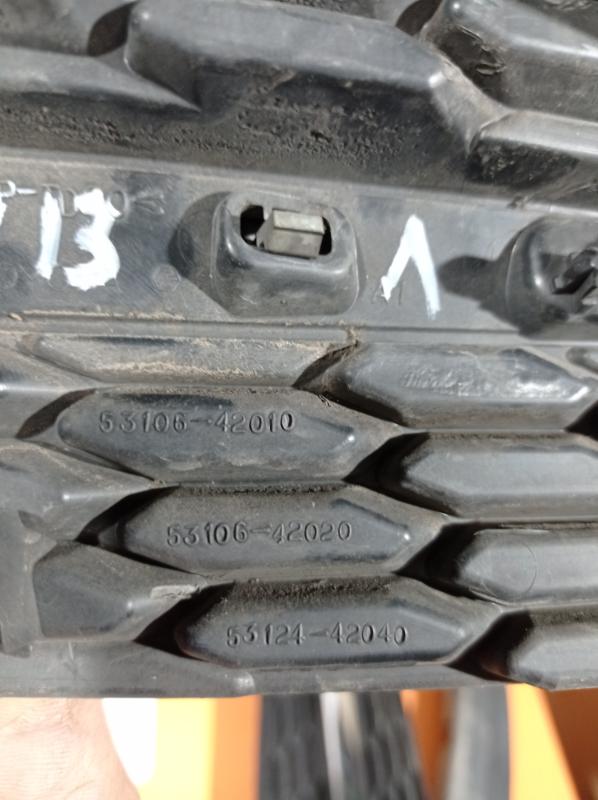 Решетка в бампер передняя левая RAV 4 2013 Внедорожник 2.0