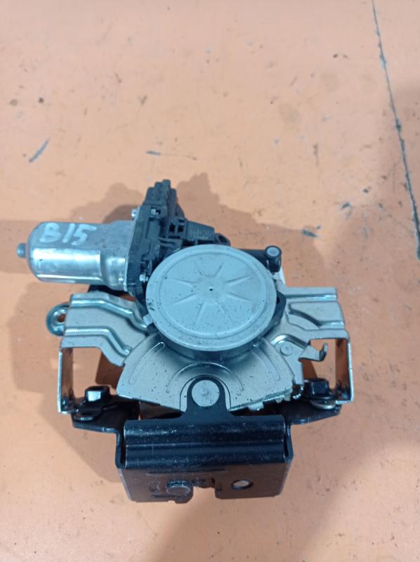Замок крышки багажника Subaru Outback B15 2016 Внедорожник 2.5 бензин 63032AL000 Б/У
