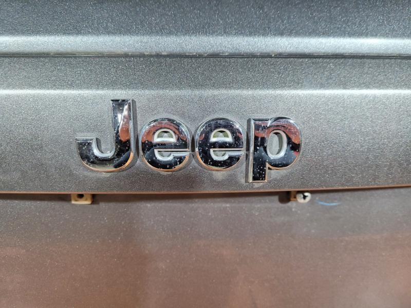 Значок задней ляды Jeep Patriot 2012 внедорожник 2 бензин 55157088AC Б/У