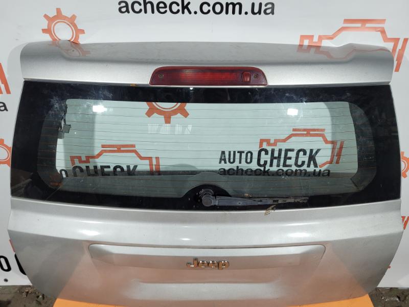 Стекло багажника Jeep Patriot 2009 внедорожник 2.4 бензин 5155453AG Б/У