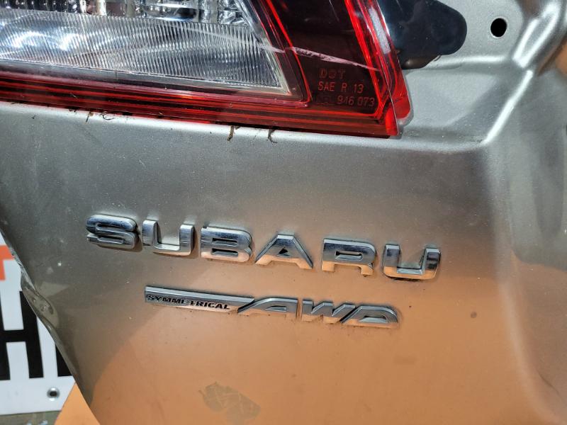 Значок задней ляды Subaru Outback B15 2016 Внедорожник 3.5 93033AL040 Б/У