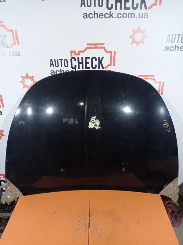 Капот Dodge Dart 2013 седан 2.0 бензин 68081822AC контрактная