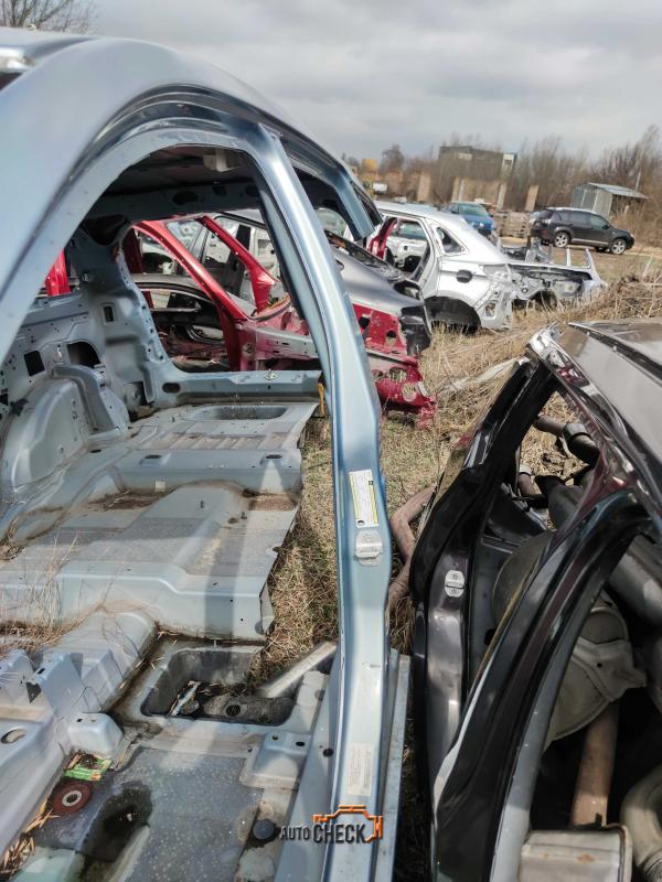 Центральная стойка кузова левая Dodge Journey 2011-2021 Внедорожник 2.4 бензин Б/У