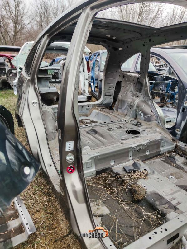 Центральная стойка кузова правая Honda CR-V 3 2007-2012 Внедорожник 2.2 дизель Б/У