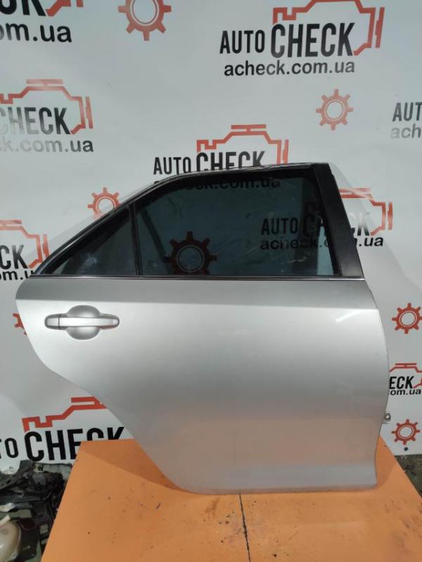 Дверь задняя правая голая задняя правая Toyota Camry 2012 седан 2.5 67003-06150 Б/У