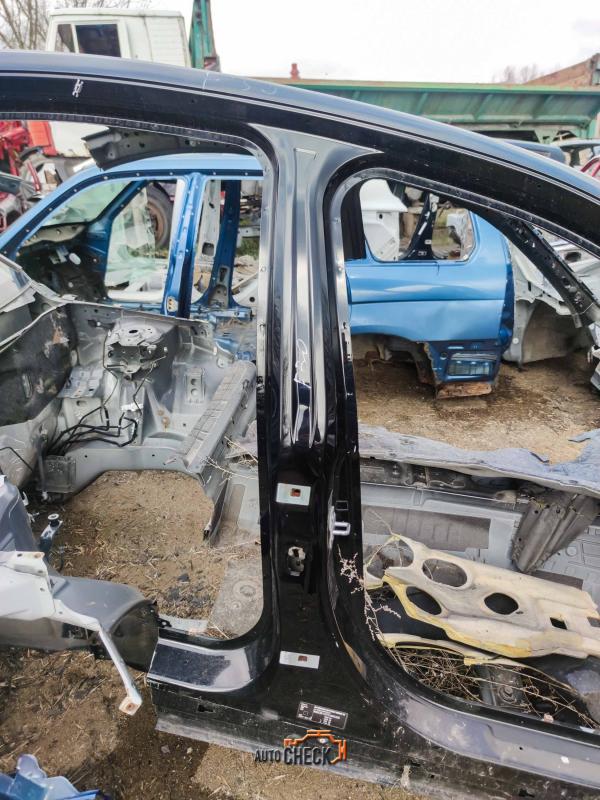 Центральная стойка кузова правая BMW F 30 2012-2017 Седан 2.0 дизель Б/У