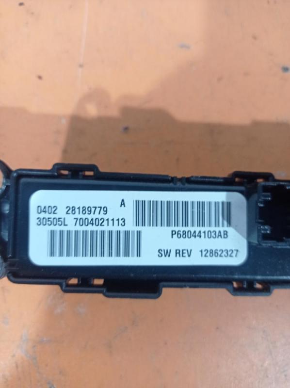 Кнопки Jeep Compass 2012 Внедорожник 2.4 бензин 68044103AB Б/У