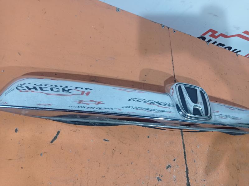 Накладка крышки багажника наружная CR-V 3 2007-2012 Внедорожник 2.2 дизель