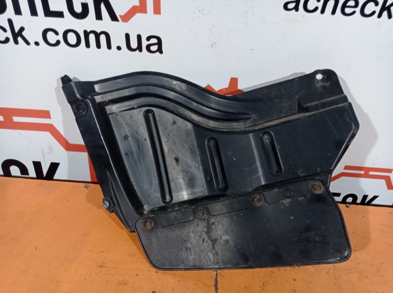 Брызговик левый Toyota Seqouia 2011 внедорожник 5.7 бензин 538060c030 Б/У