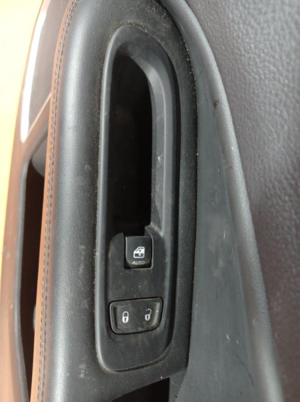 Карта двери передняя правая Jeep Compass II Внедорожник 2.4 бензин
