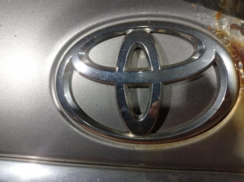 Эмблема задняя Toyota Seqouia 2011 внедорожник 5.7 бензин контрактная