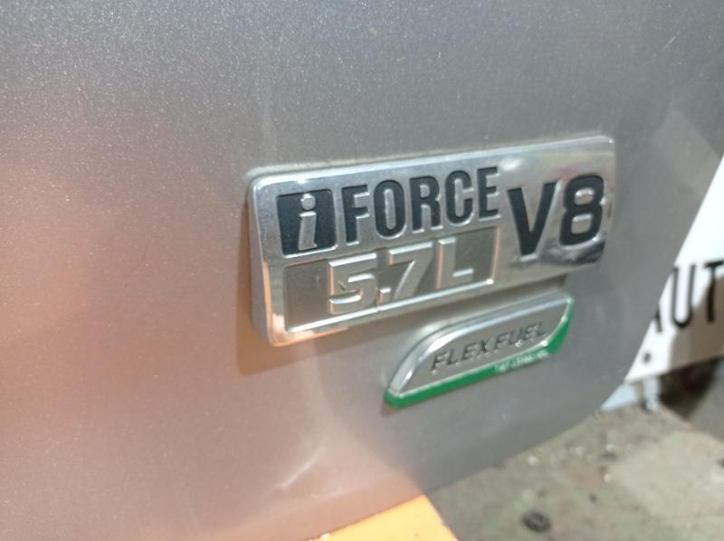 Эмблема задняя Toyota Seqouia 2011 внедорожник 5.7 бензин контрактная