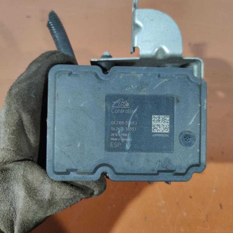 Блок ABS Mitsubishi XL 2007 Внедорожник 2.2 дизель Б/У