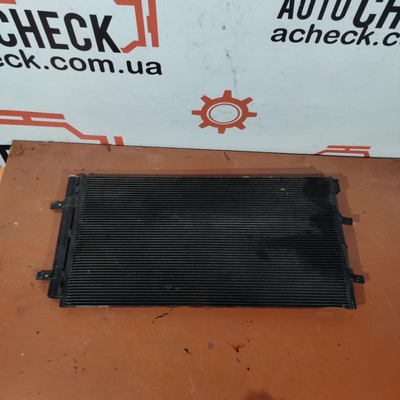 Радиатор кондиционера AUDI A4 08-16 B8 8T0-260-403-F Б/У