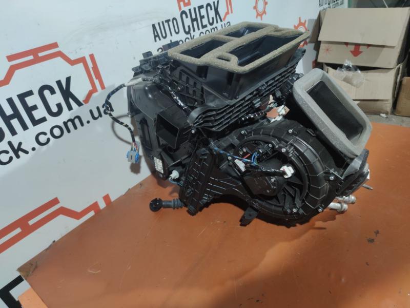 Корпус печки Cherokee 2015 Внедорожник 2.4
