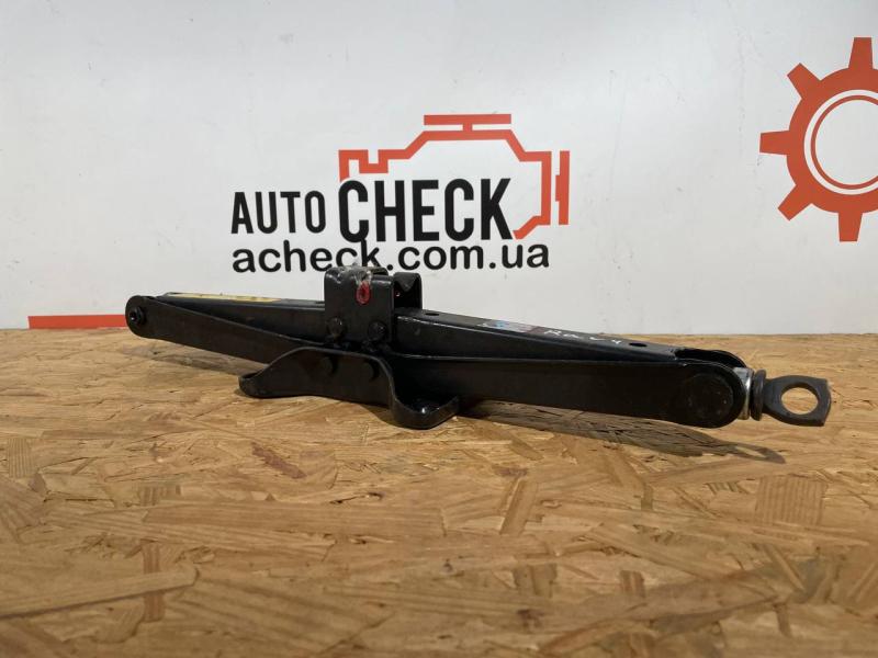 Домкрат Toyota RAV 4 2006 Внедорожник 2.0 Б/У