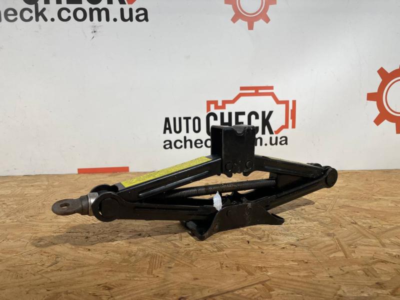 Домкрат Chery Tiggo 2022 2 PRO Б/У
