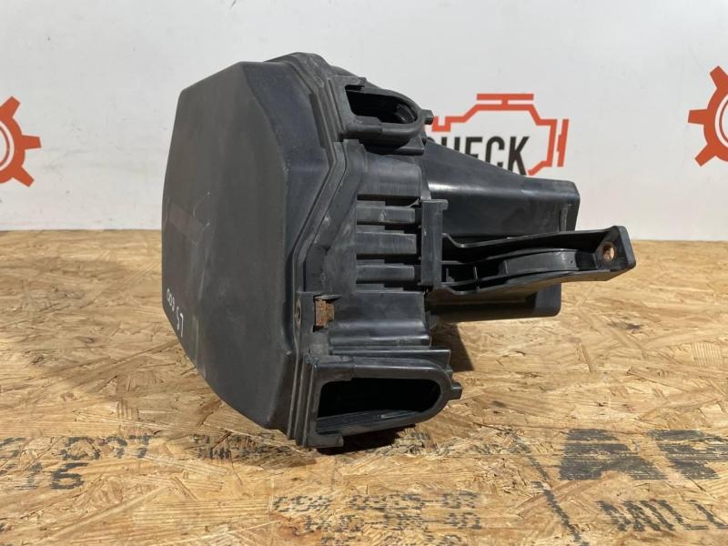 Резонатор воздушного фильтра LS 600 2007 Седан (2URFSE) 5000CC 32-VALVE DOHC EFI