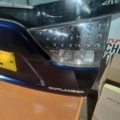 Крышка багажника Mitsubishi XL Внедорожник 2.2 дизель Крышка багажника Mitsubishi XL Внедорожник 2.2 дизель