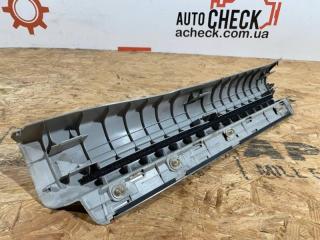 Накладка порога передняя правая Lexus LS 600 Седан (2URFSE) 5000CC 32-VALVE DOHC EFI Накладка порога передняя правая Lexus LS 600 Седан (2URFSE) 5000CC 32-VALVE DOHC EFI