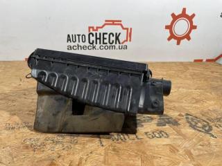 Корпус воздушного фильтра правый LS 600 2007 Седан (2URFSE) 5000CC 32-VALVE DOHC EFI Корпус воздушного фильтра правый LS 600 2007 Седан (2URFSE) 5000CC 32-VALVE DOHC EFI